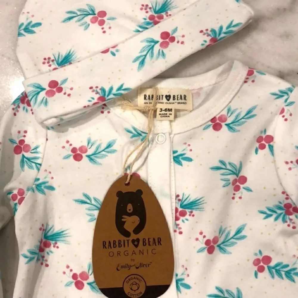 NWT Rabbit + Bear Organic Sleeper and Hat Sz 3-6 Mos